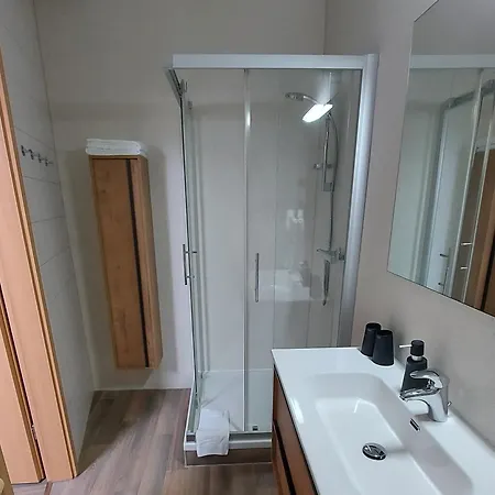 Πανσιόν Am Wasserturm 3*