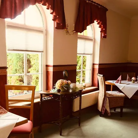 Гостевой дом Am Wasserturm 3*